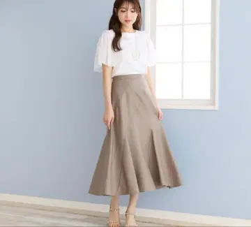 새상품 미사용 로즈 티아라 플레어 스커트 다크 블루 46 3XL