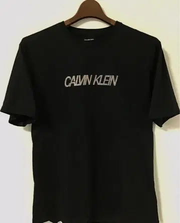 새상품 Calvin Klein 캘빈 클라인 라인 디자인 로고 T셔츠