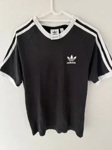 adidas 3스트라이프 반팔 T셔츠 S 블랙 화이트 로고