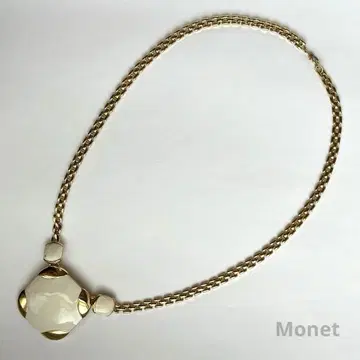 Monet 모네 빈티지 목걸이 펜던트 골드 화이트 에나멜