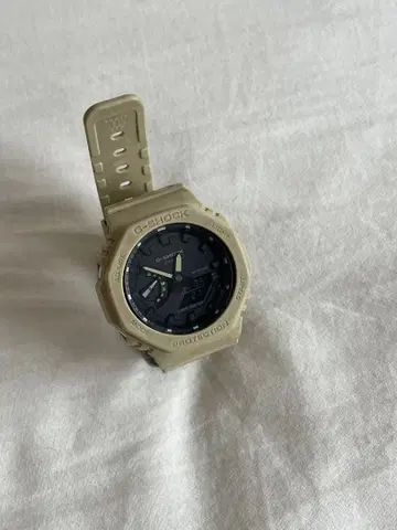 CASIO G-SHOCK 아나로그 디지털 베이지 손목시계 본체