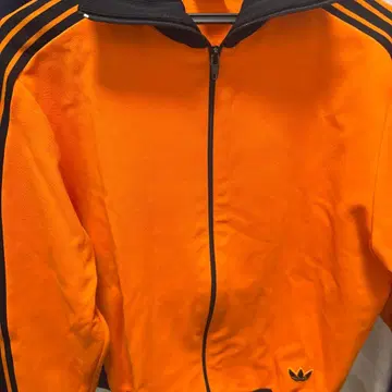 adidas 80 트랙 자켓 오렌지 서독제 Y2K 고마츠 나나 착용