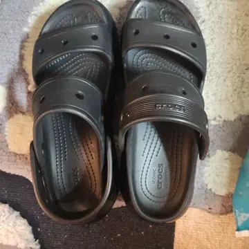 크록스 통굽 메가 크러쉬 샌들 블랙