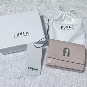 FURLA 삼단 접이식 지갑