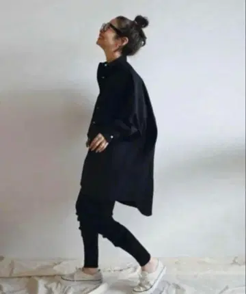 chiiiibag 치이백 돌먼 슬리브 셔츠 원피스
