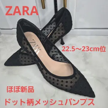 [ 새상품급 ] ZARA 블랙 도트 무늬 메쉬 미드힐 펌프스 블랙 자라