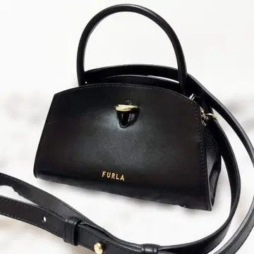 FURLA 훌라 2WAY 가죽 제네시 미니 백 숄더