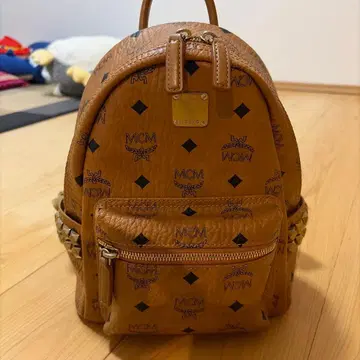 MCM 비세토스 스터드 백팩