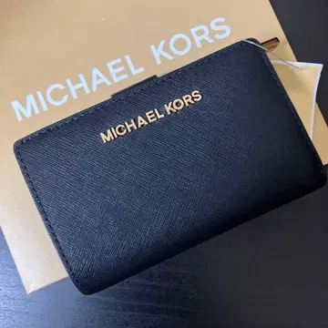 새상품 MICHAEL KORS 마이클코어스 이단 접이식 지갑 블랙