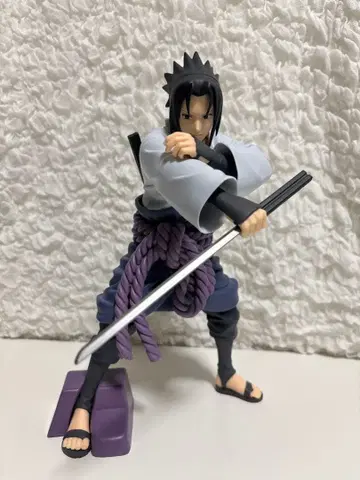 NARUTO 우치하 사스케 피규어