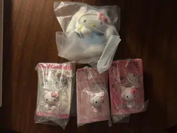헬로키티 가챠가챠 4점 세트
