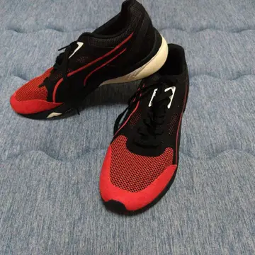 PUMA 스니커즈 블랙 레드
