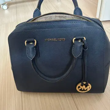 MICHAEL KORS 사피아노 가죽 핸드백 네이비
