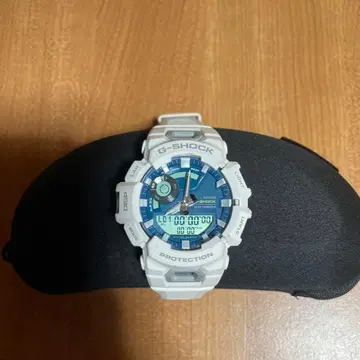 CASIO G-SHOCK GBA900
