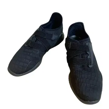 [새상품급] PUMA 모스트로 에볼루션 24cm 벨크로 스트랩 블랙
