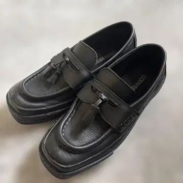컨버스 태슬 로퍼 블랙