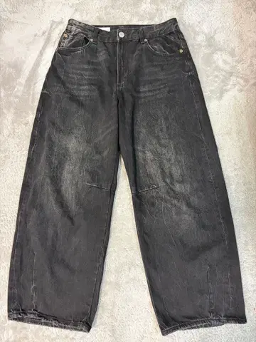 ZARA 블랙 데님 팬츠 EUR38