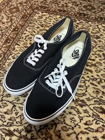 VANS Authentic Black White 28.5cm