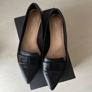 클락스 Clarks 포인트 플랫 펌프스 24cm