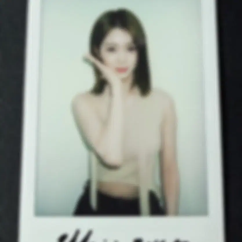 Billlie haram sign polaroid | Bunjang Global