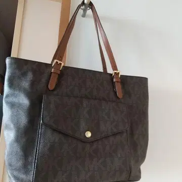 Michael Kors MK 로고 토트백 브라운