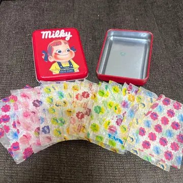 후지야 Milky 페코짱 캔 케이스와 포장지 세트