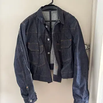 판매 8/5까지 sacai 커팅 데님 자켓