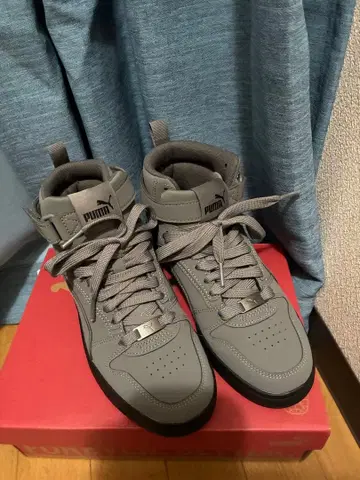 최종 가격 인하 PUMA 하이컷 스니커즈 그레이