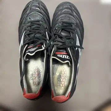 모렐리아 네오 4 축구 스파이크 블랙
