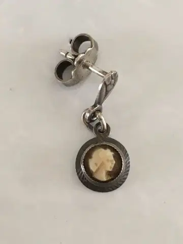 앤티크 카메오 실버 귀걸이 한쪽용