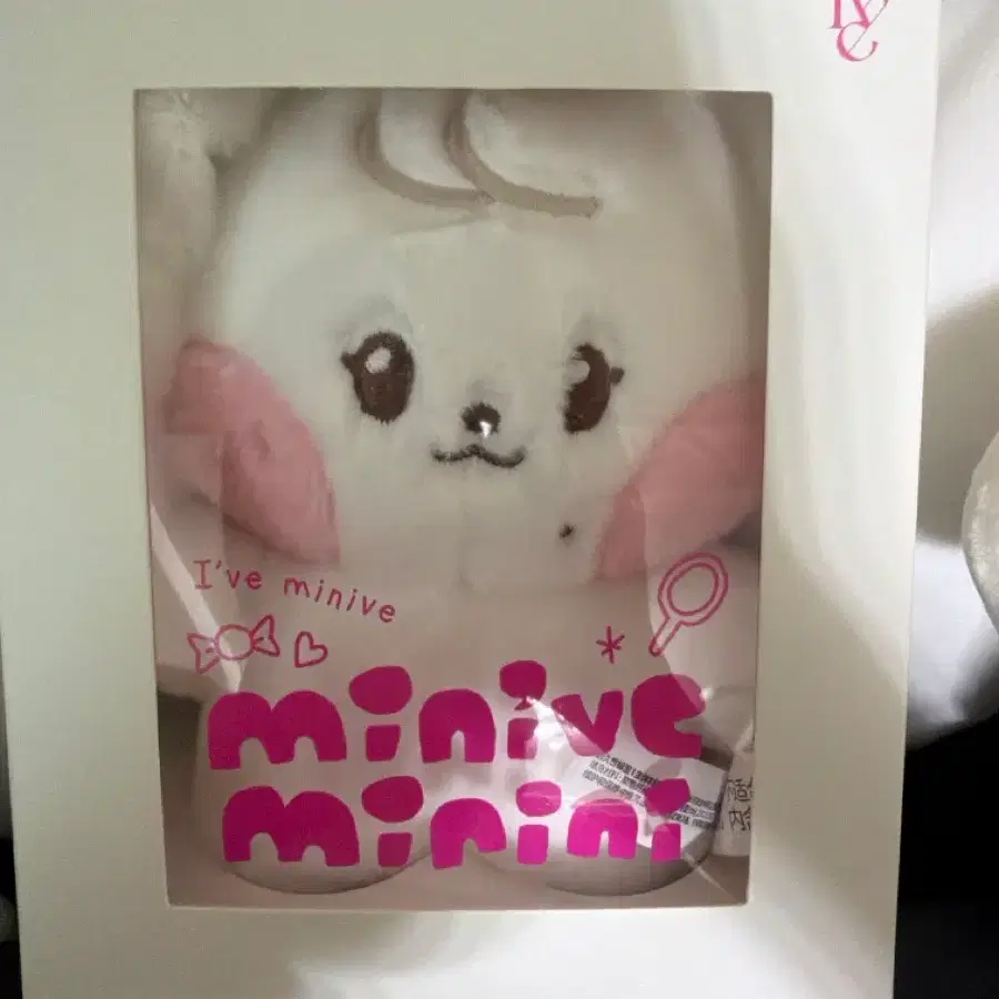 IVE MINIVE POPUP HUGBAGぬいぐるみ CHERRY IVE MINIVE POPUP HUGBAGぬいぐるみ CHERRY IVE - MINIVE Character