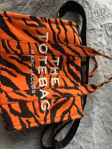 MARC JACOBS 토트백 짱미나 사용