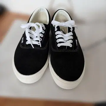 [미사용 새상품] VANS ERA V95CF 스웨이드 28cm 블랙