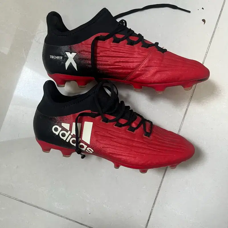 아디다스 축구화 X 16 시리즈 HG 270사이즈