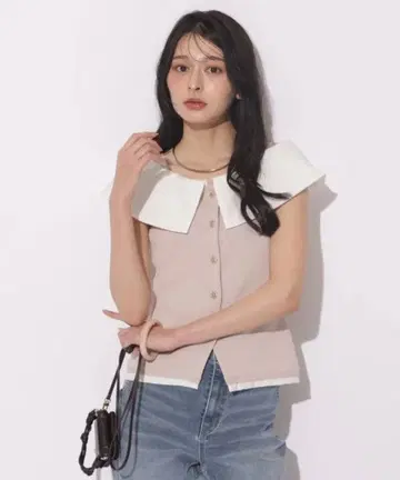 오프숄더풍 니트 베스트 베이지