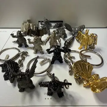 고질라 메카고질라 킹기도라 가이강 등 괴수 메탈 금속 미니어처