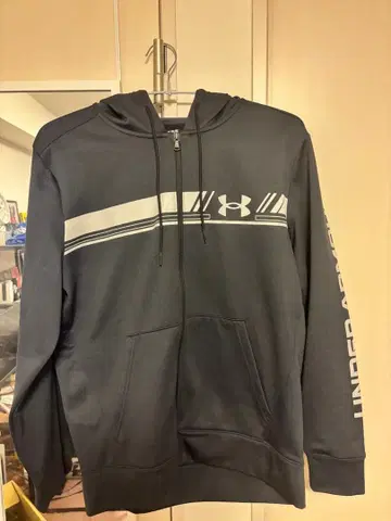 UNDER ARMOUR 풀 집업 후드티 블랙