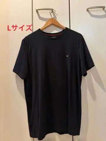 Tommy Hilfiger 블랙 티셔츠