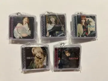 LE SSERAFIM 'DIFFERENT' 미니 CD 컬렉션 컴프
