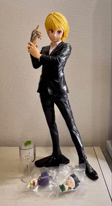HUNTER x HUNTER 크라피카 피규어 (덤 포함)