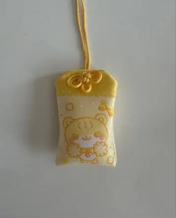 hearts2hearts 이연 랜덤 부적 popup