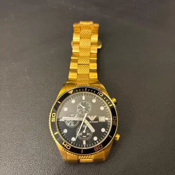 EMPORIO ARMANI 크로노그래프 골드 손목시계 본체 크라운 없음