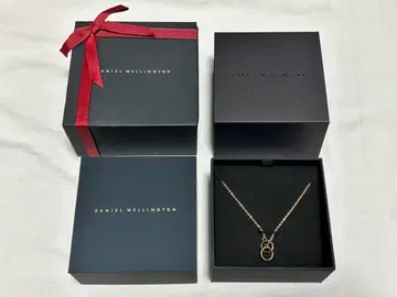 새상품급 Daniel Wellington 목걸이 로즈 골드 박스 있음