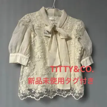 보타이 포함 꽃무늬 레이스 블라우스 아이보리