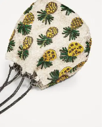 ZARA BASIC 파인애플 비즈 숄더백