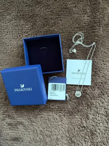 SWAROVSKI Sparkling Dance Round 목걸이