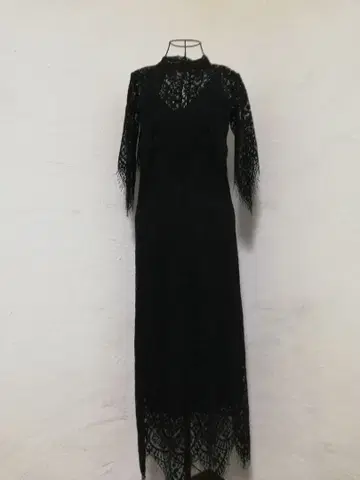 전체 레이스 하이넥 7부 소매 원피스 블랙