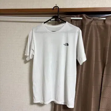 THE NORTH FACE 화이트 티셔츠 백프린트