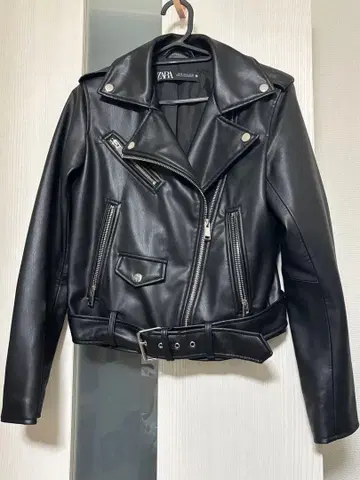 ZARA 페이크 레더 라이더 자켓