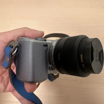 소니 SONY NEX 5R + 시그마 30mm F2.8 렌즈 일괄 25만 | 브랜드 중고